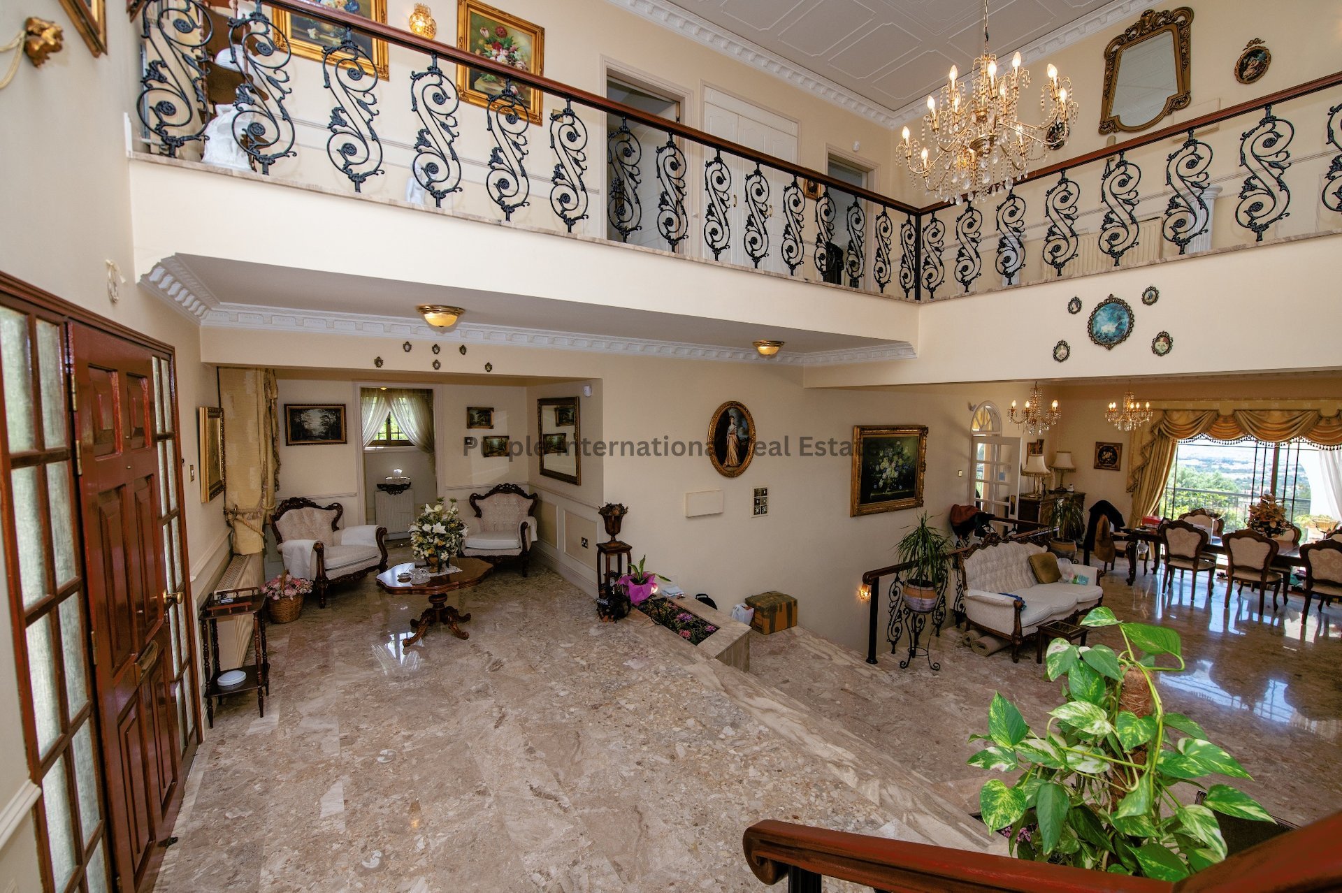 5 chambres Villa à Tala, Paphos, Chypre No. 7781