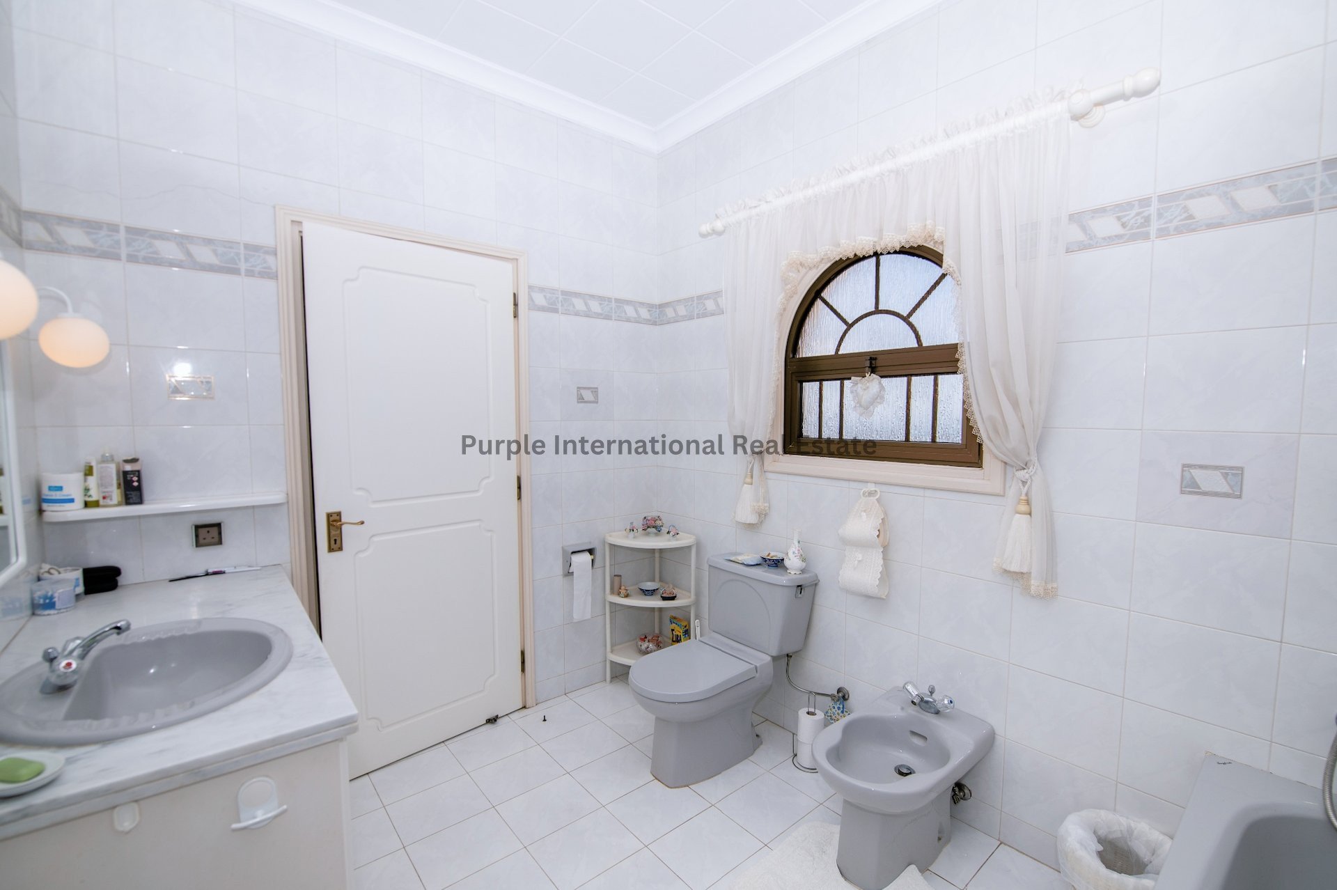 5 chambres Villa à Tala, Paphos, Chypre No. 7781