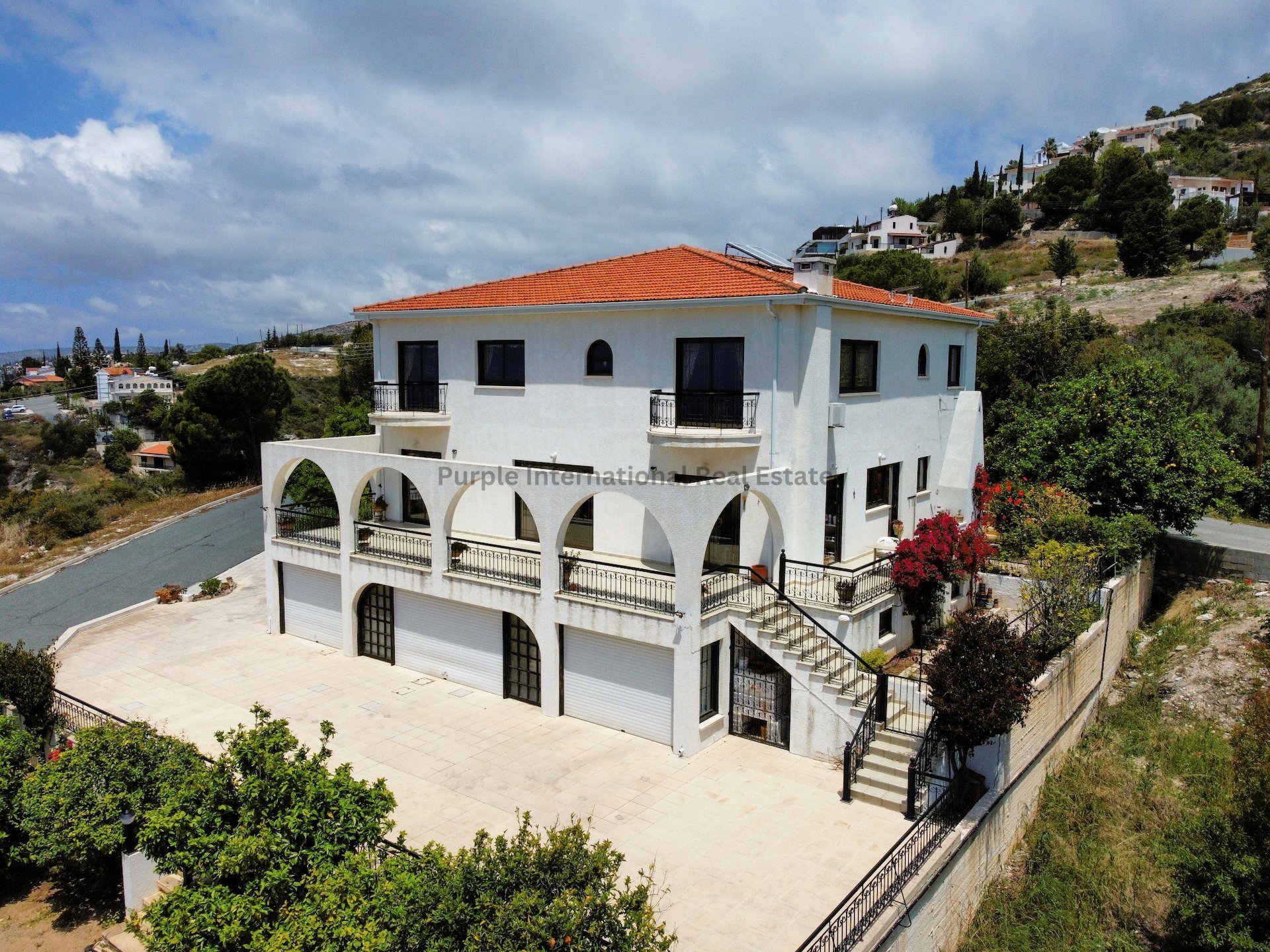 5 chambres Villa à Tala, Paphos, Chypre No. 7781