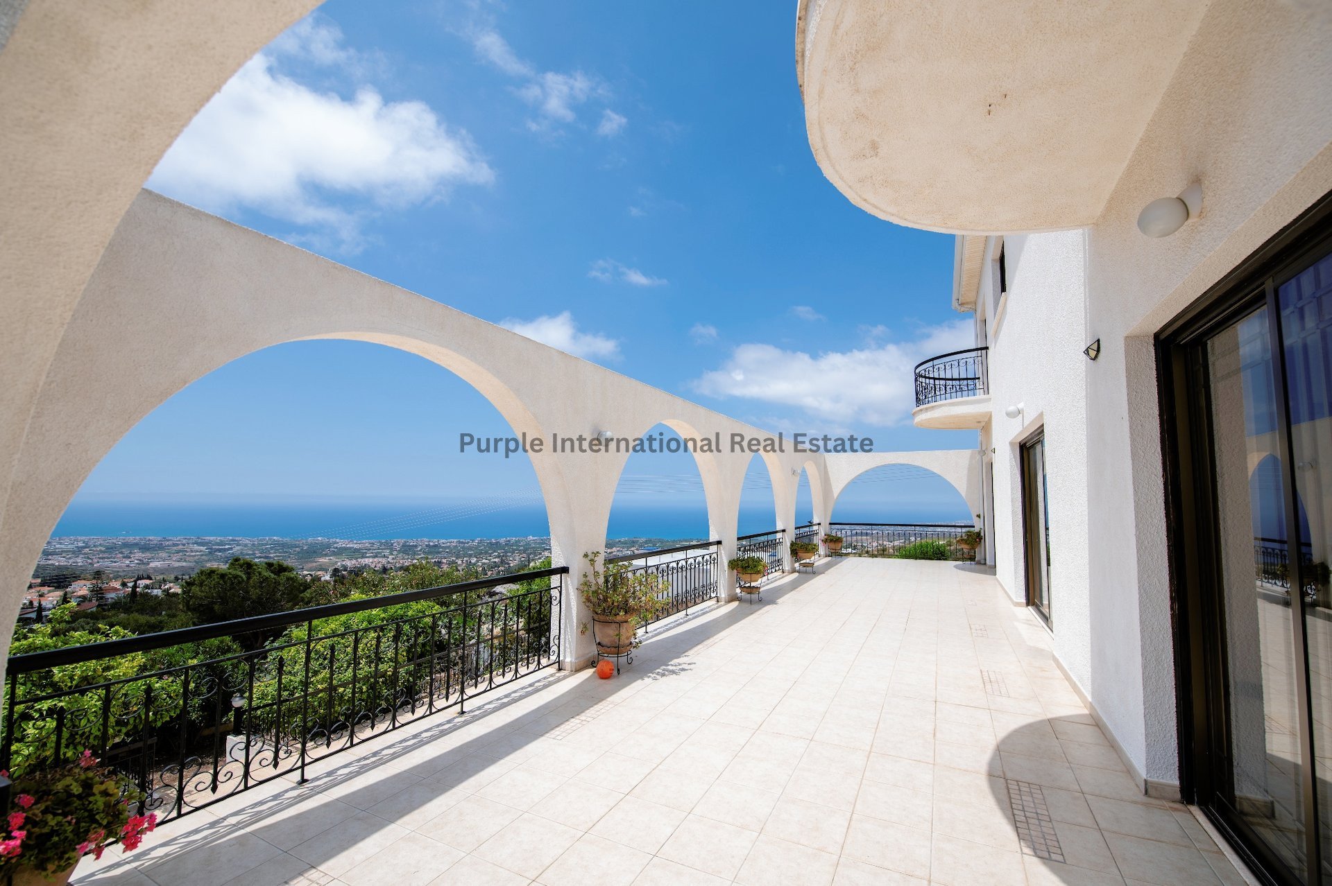 5 chambres Villa à Tala, Paphos, Chypre No. 7781