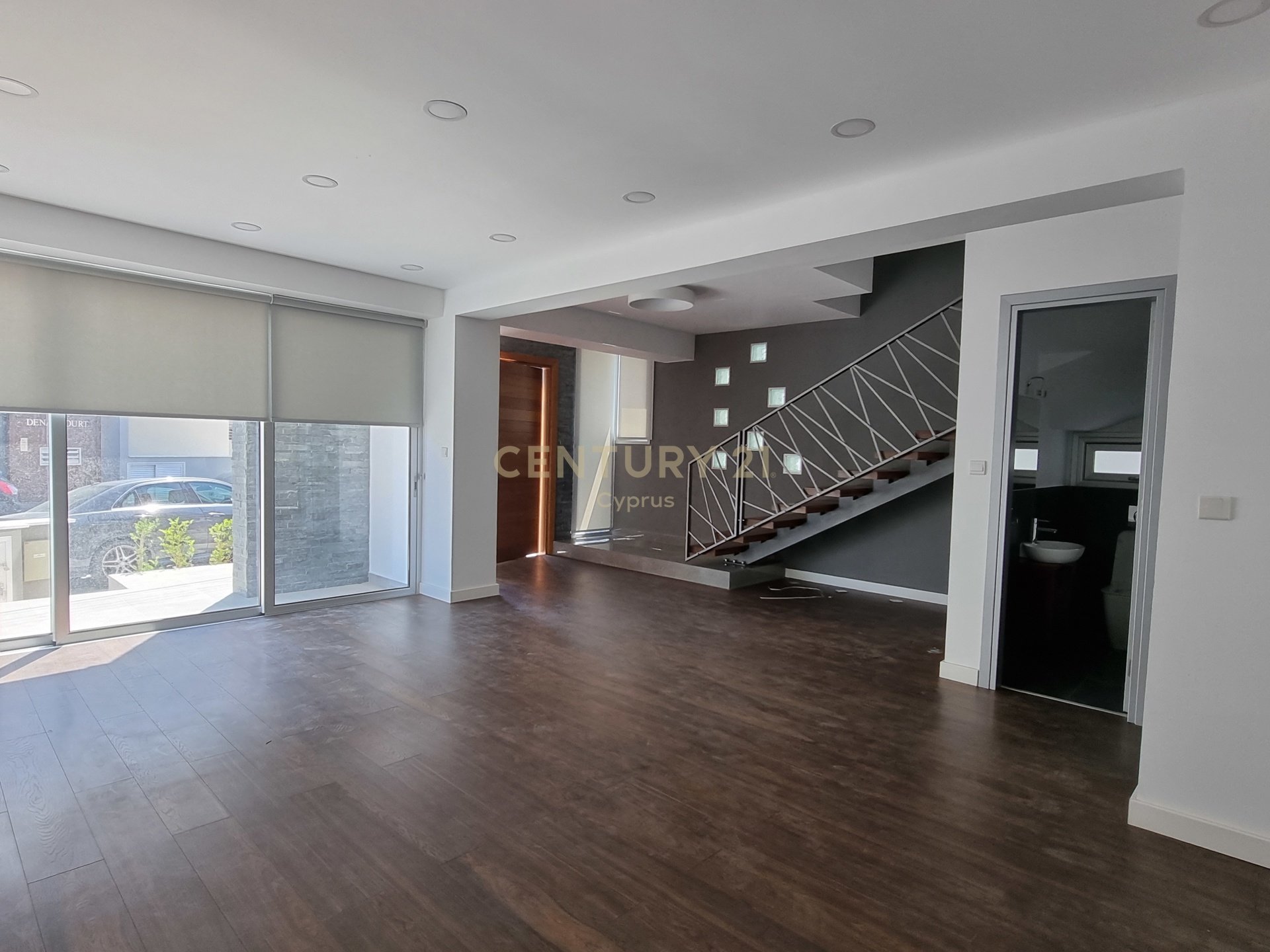 180m2 Bureau à Mesa Geitonia, Limassol, Chypre No. 53490