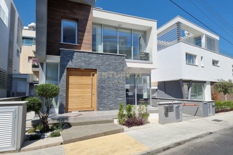 180m2 Oficina en Mesa Geitonia, Limassol, Chipre No. 53490