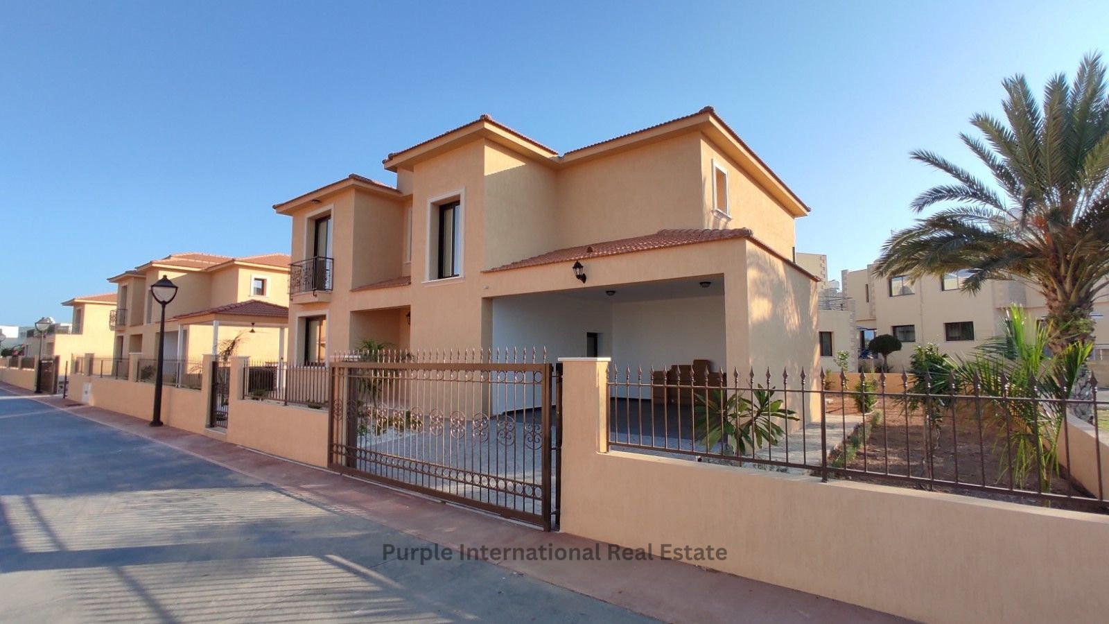 4 chambres Villa à Chloraka, Paphos, Chypre No. 35799