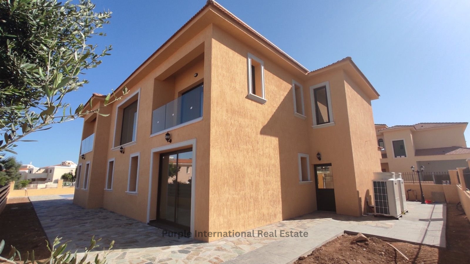 4 chambres Villa à Chloraka, Paphos, Chypre No. 35799