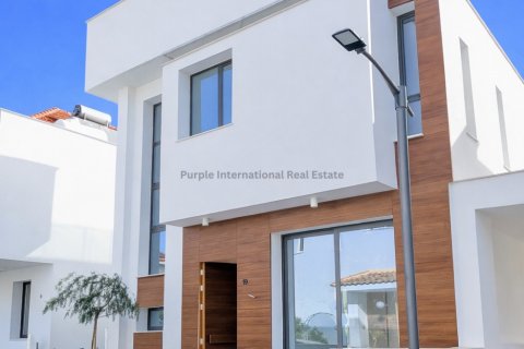4 bedrooms Villa in Dromolaxia, Larnaka, Cyprus No. 50910