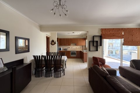 Квартира с 3 спальнями в Лимассол, Лимасол, Кипр № 46375