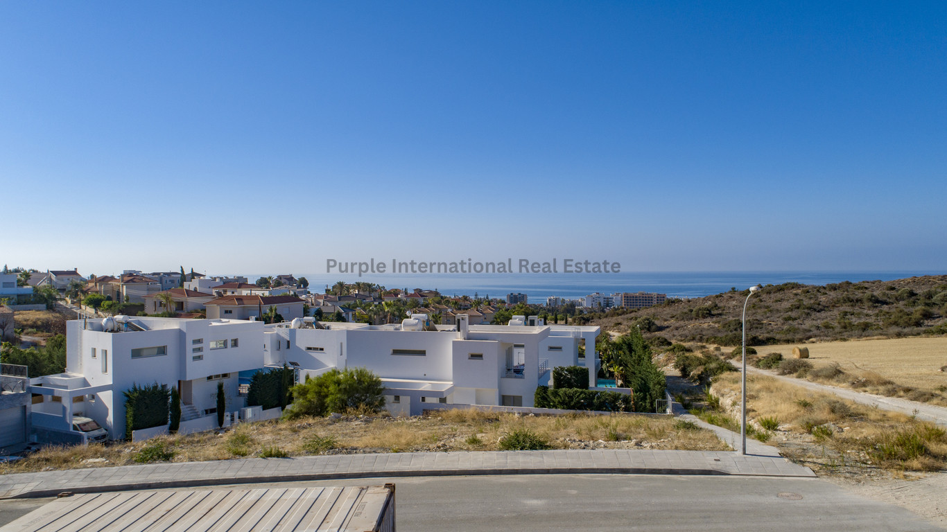 5 bedrooms Villa in Agios Tychonas, Limassol, Cyprus No. 37784