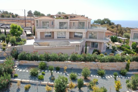 5 bedrooms Villa in Paphos, Cyprus No. 53325