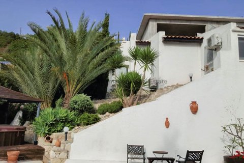 3 dormitorios Villa en Tala, Paphos, Chipre No. 27470