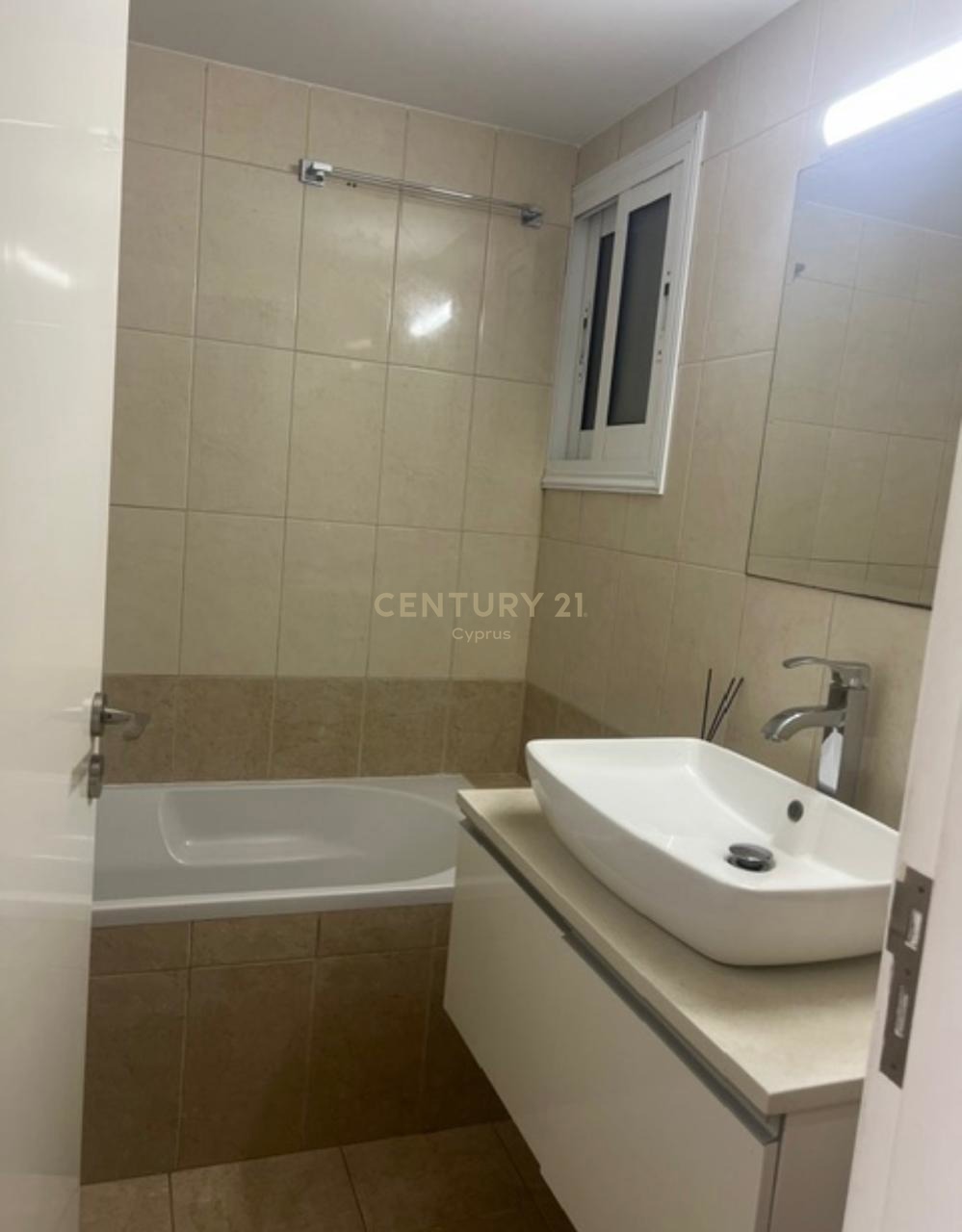 3 dormitorios Apartamento en Zakaki, Limassol, Chipre No. 53467