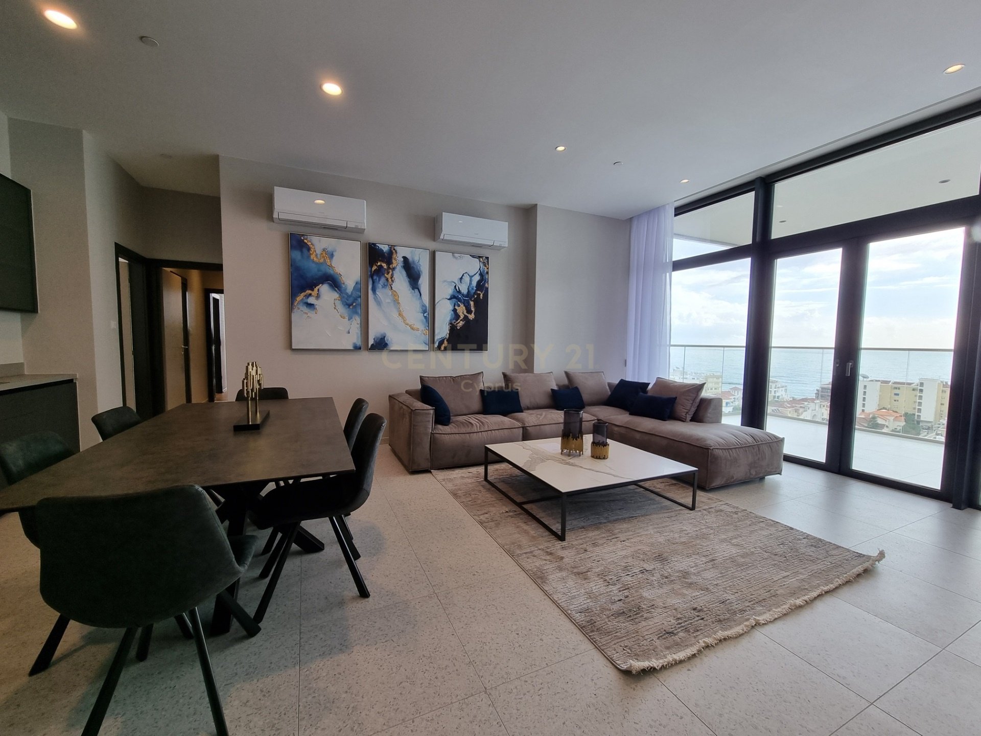 3 dormitorios Apartamento en Germasogeia, Limassol, Chipre No. 31184