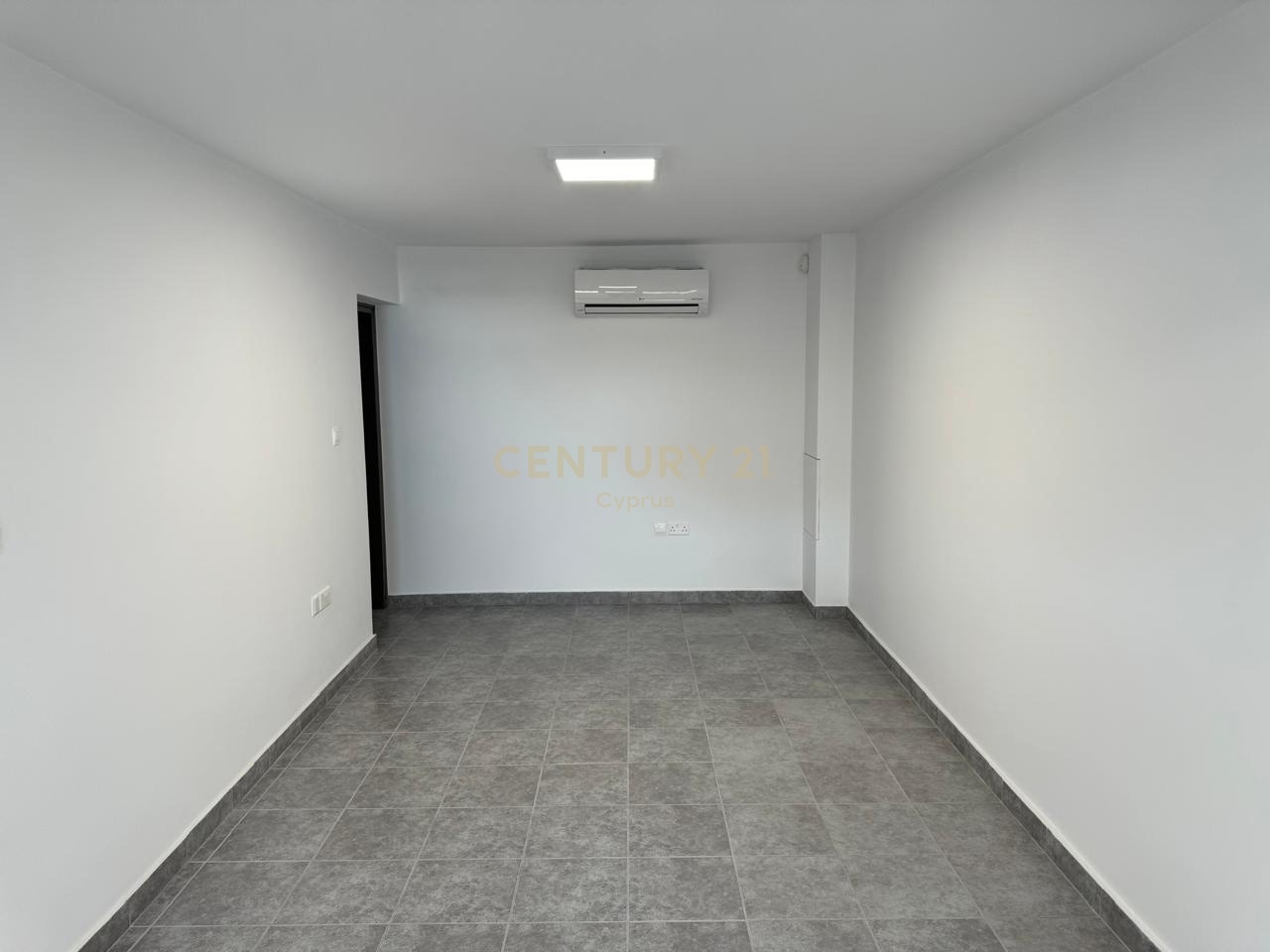 4 chambres Villa à Agios Tychonas, Limassol, Chypre No. 55305