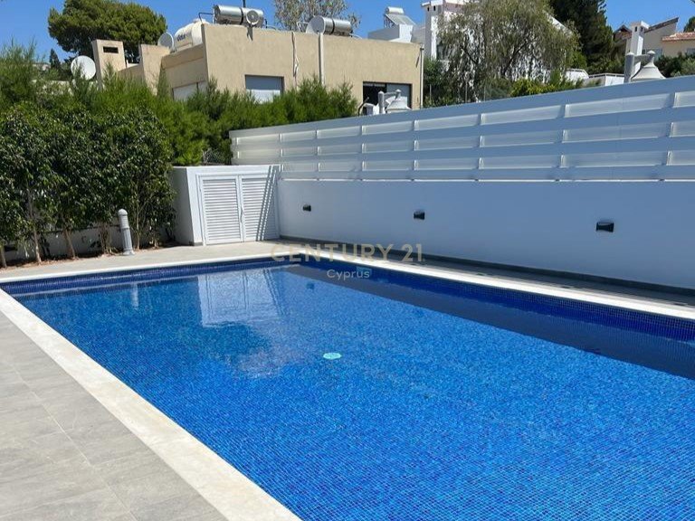 6 chambres Villa à Agios Tychonas, Limassol, Chypre No. 55306