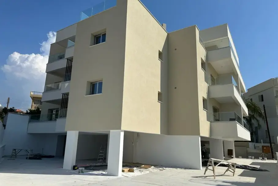 2 bedrooms Apartment in Agios Athanasios, Limassol, Cyprus No. 27594