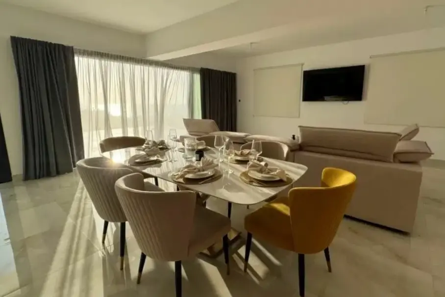 3 bedrooms Penthouse in Chloraka, Paphos, Cyprus No. 27595