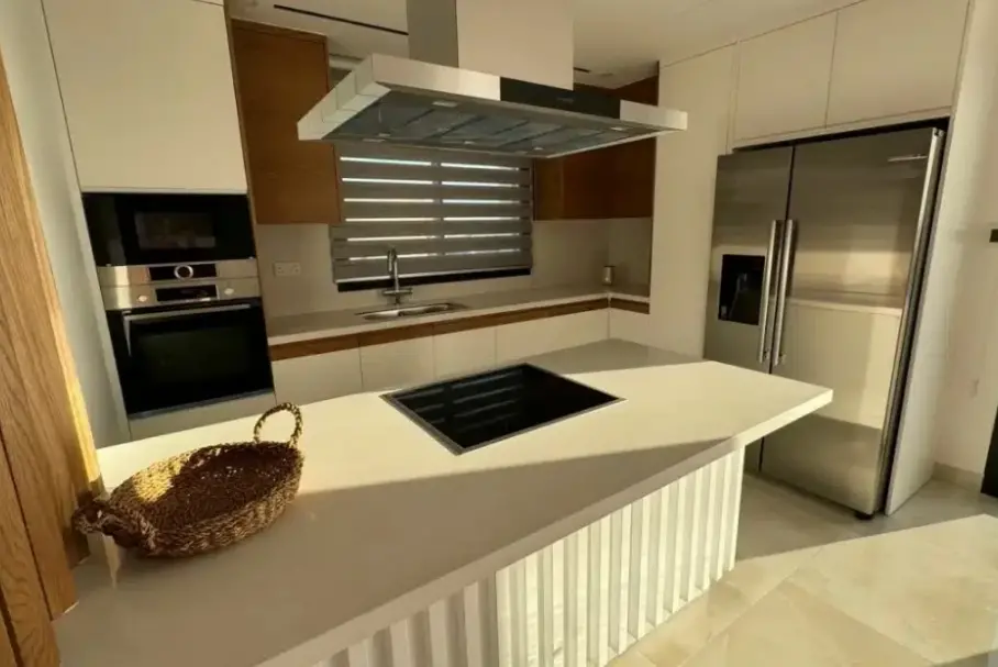 3 bedrooms Penthouse in Chloraka, Paphos, Cyprus No. 27595