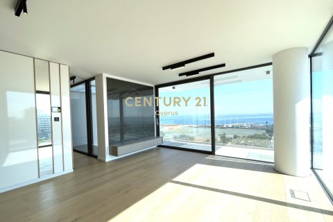 3 dormitorios Apartamento en Larnaca, Larnaka, Chipre No. 54408