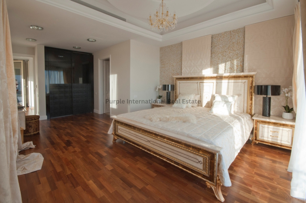 4 bedrooms Villa in Agios Tychonas, Limassol, Cyprus No. 37812