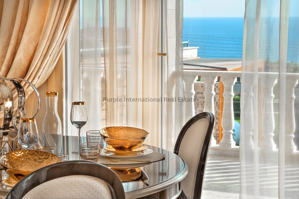 4 bedrooms Villa in Agios Tychonas, Limassol, Cyprus No. 37812