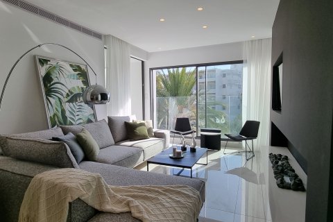 3 bedrooms Apartment in Germasogeia, Limassol, Cyprus No. 6655