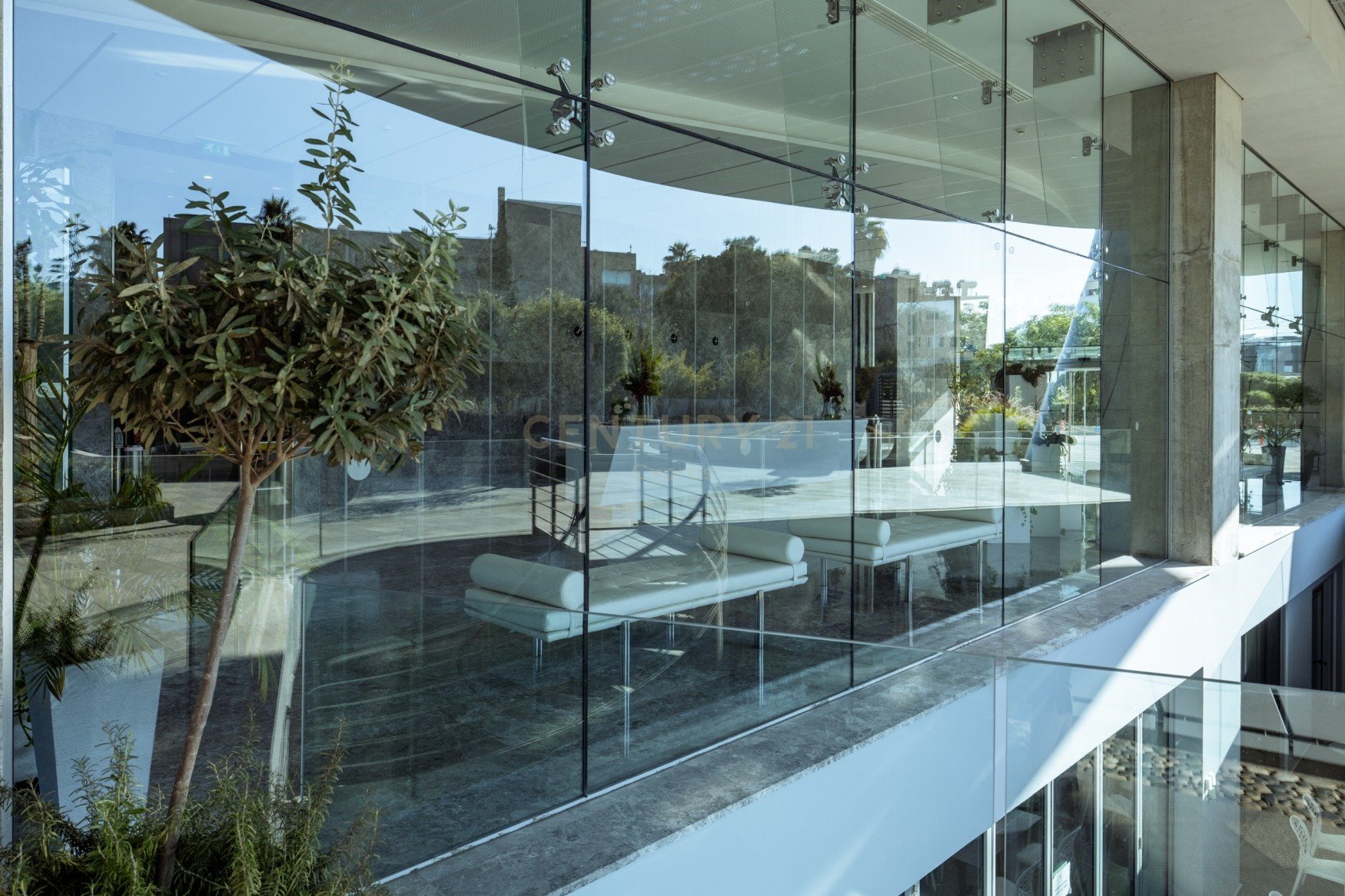 80m2 Bureau à Agios Athanasios, Limassol, Chypre No. 55797