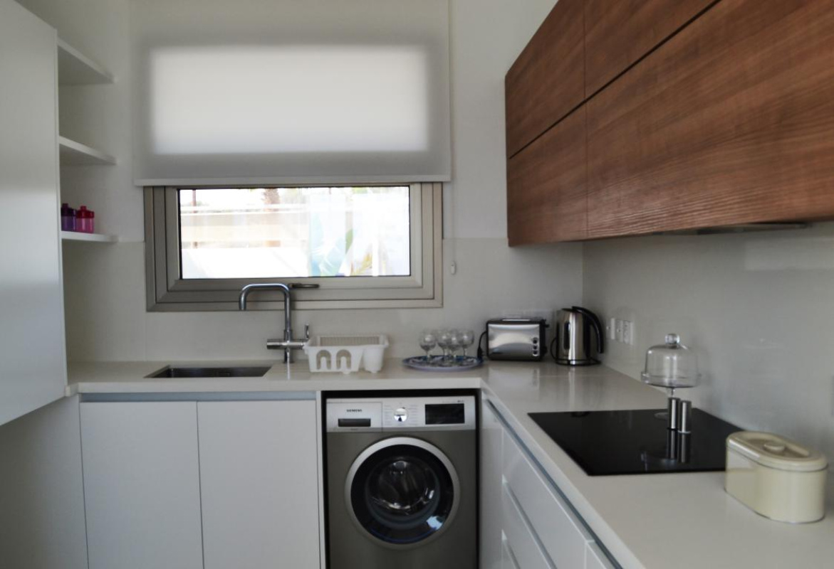3 bedrooms Villa in Larnaca, Larnaka, Cyprus No. 38644