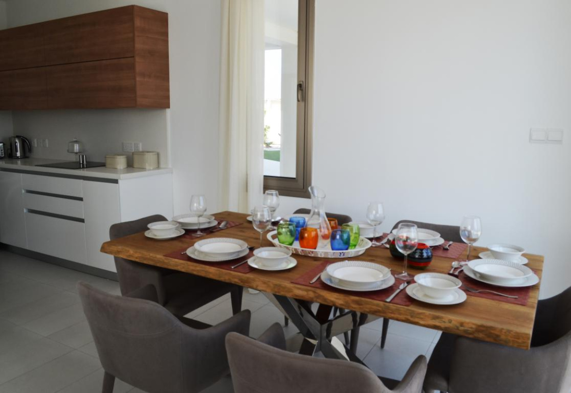 3 bedrooms Villa in Larnaca, Larnaka, Cyprus No. 38644