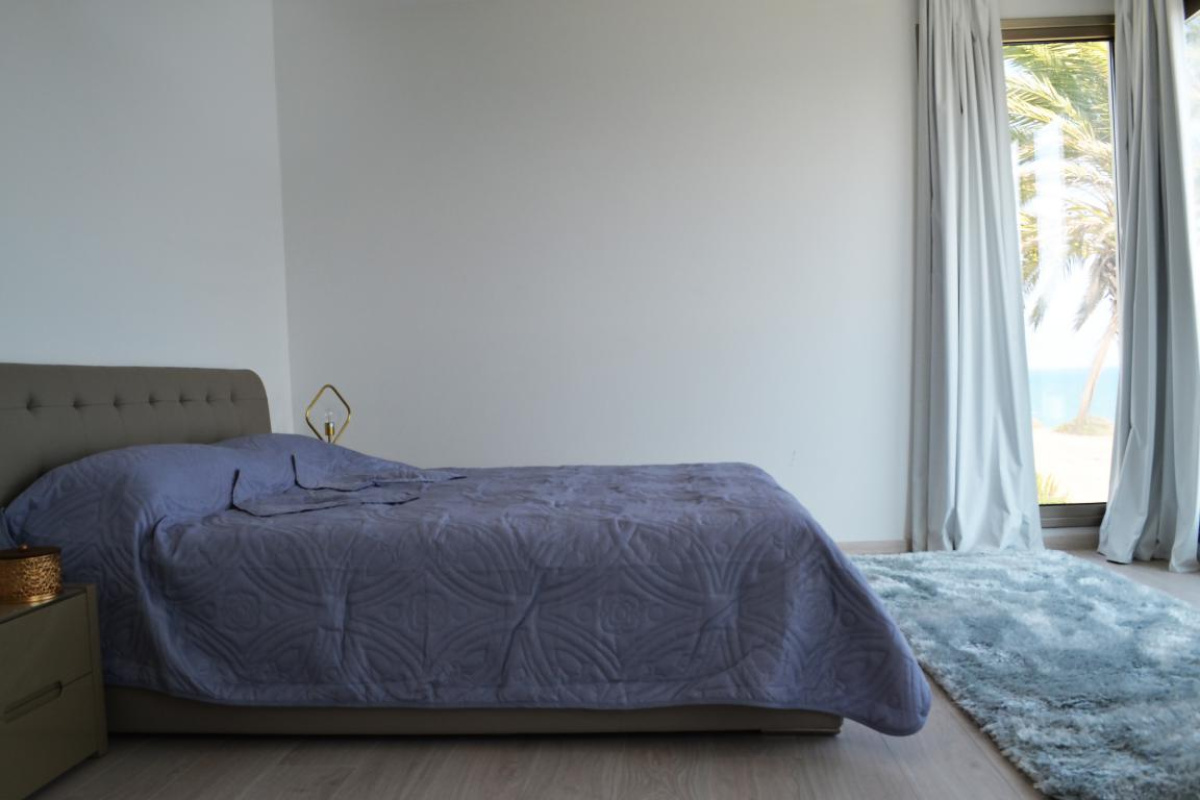 3 bedrooms Villa in Larnaca, Larnaka, Cyprus No. 38644