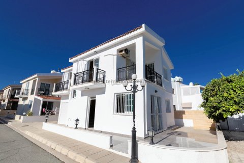 3 bedrooms Villa in Larnaka, Cyprus No. 36720