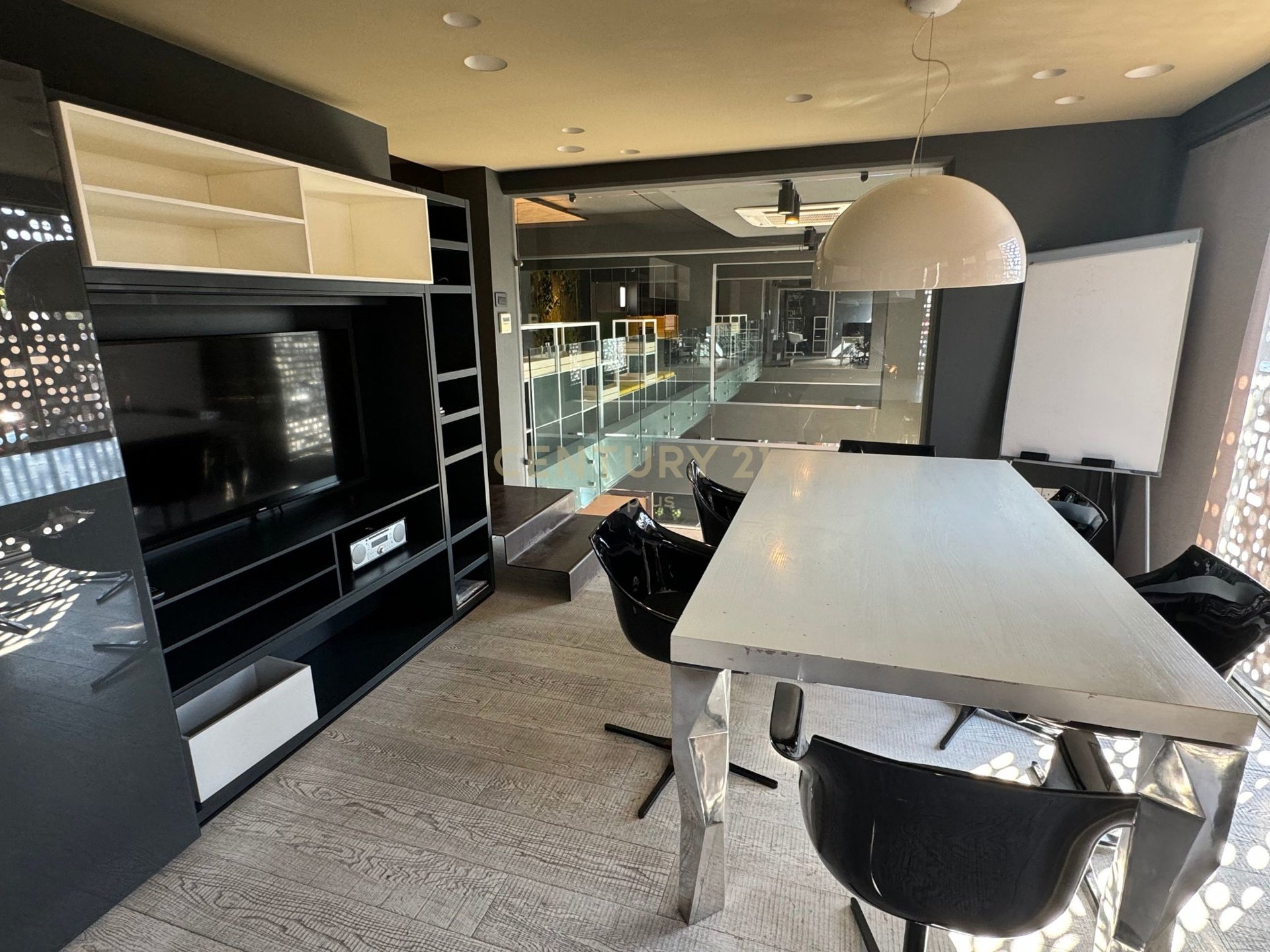 567m2 Boutique à Germasogeia, Limassol, Chypre No. 55949