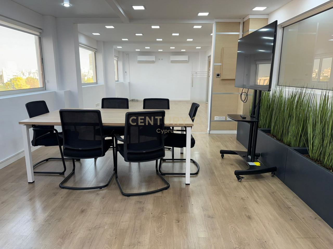 200m2 Oficina en Limassol, Chipre No. 54234