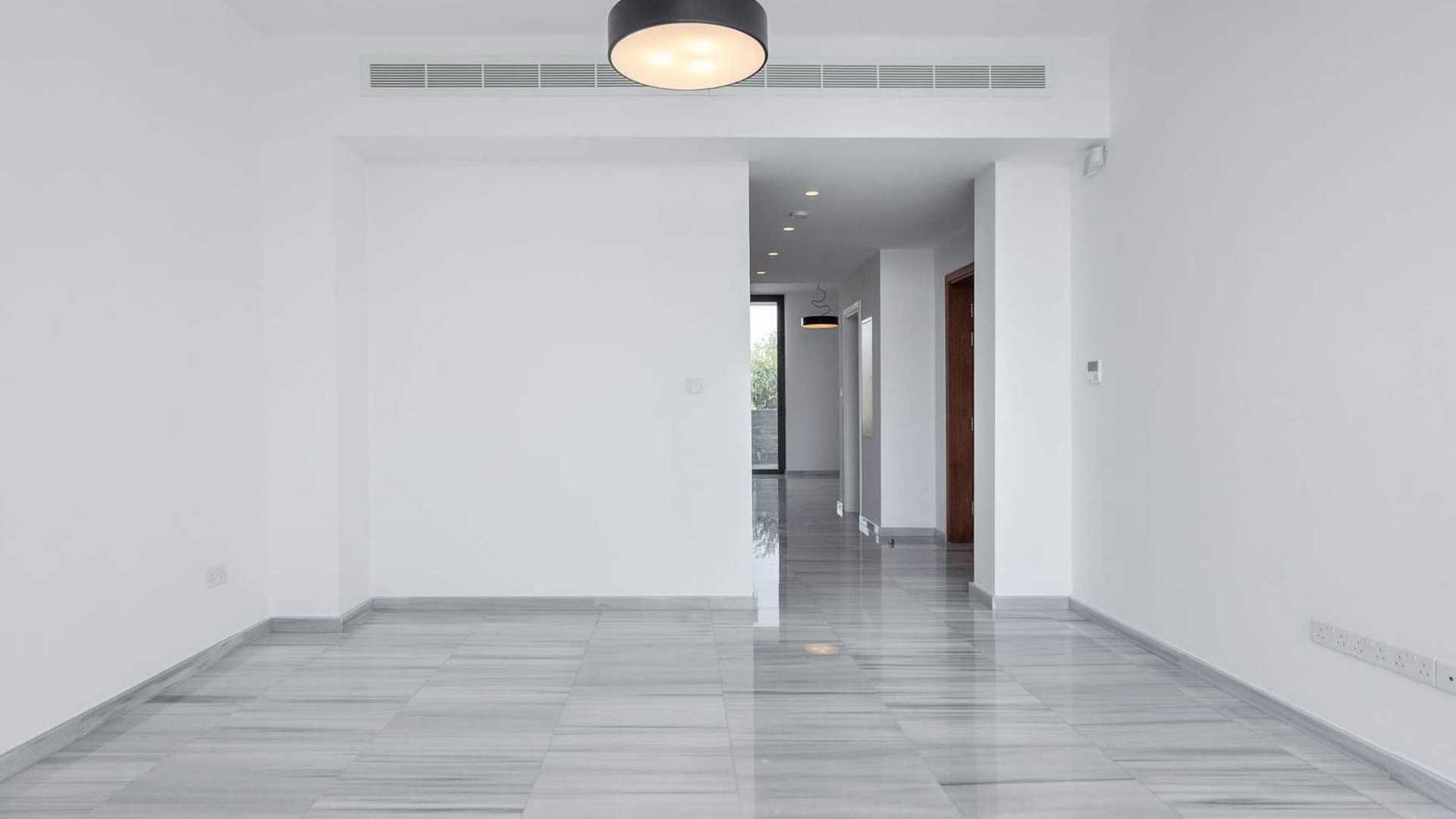 4 bedrooms Villa in Pafos City Villa Paphos, Cyprus No. 50792
