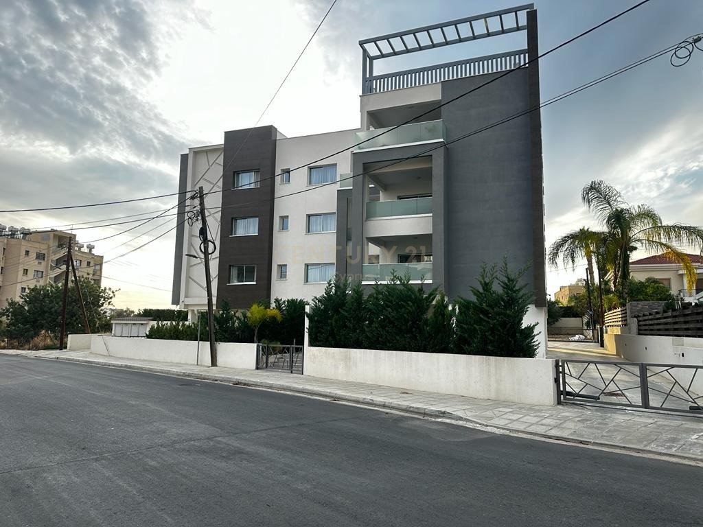 2 bedrooms Apartment in Germasogeia, Limassol, Cyprus No. 24093