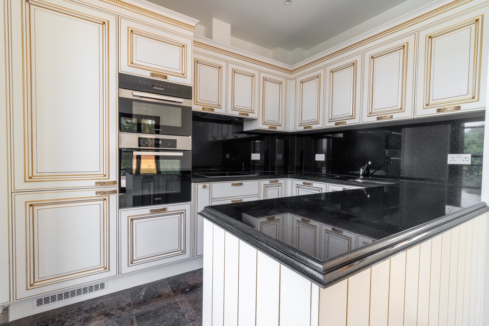 3 chambres Appartement à Germasogeia, Limassol, Chypre No. 6546