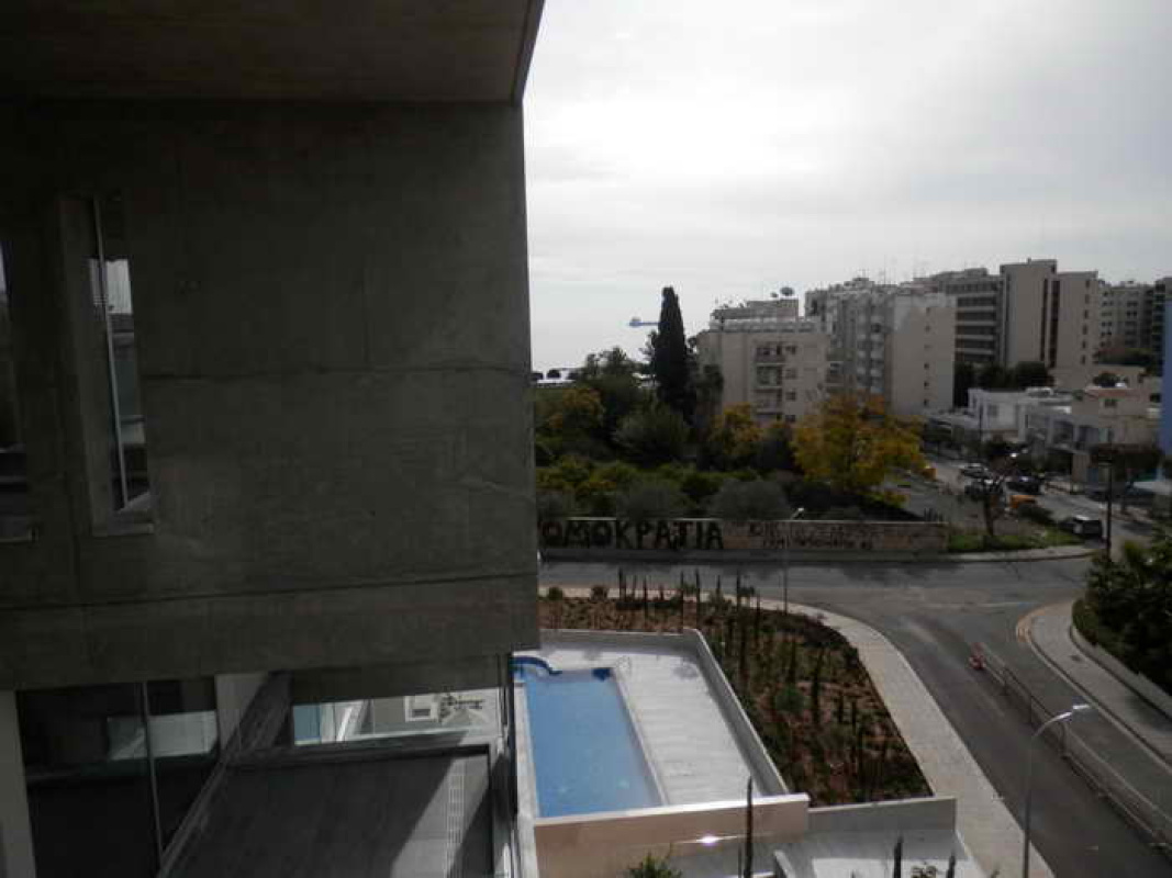2 bedrooms Apartment in Nicosia, Cyprus No. 38495