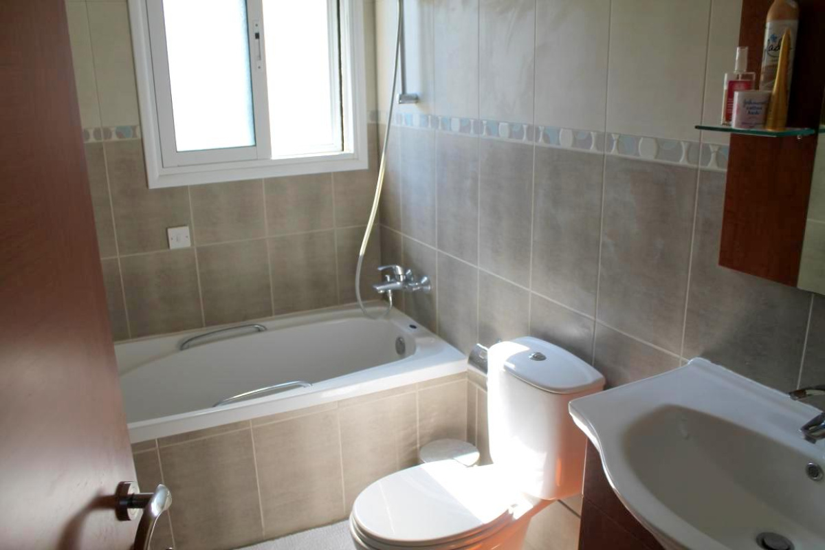 3 bedrooms Villa in Limassol, Cyprus No. 38497