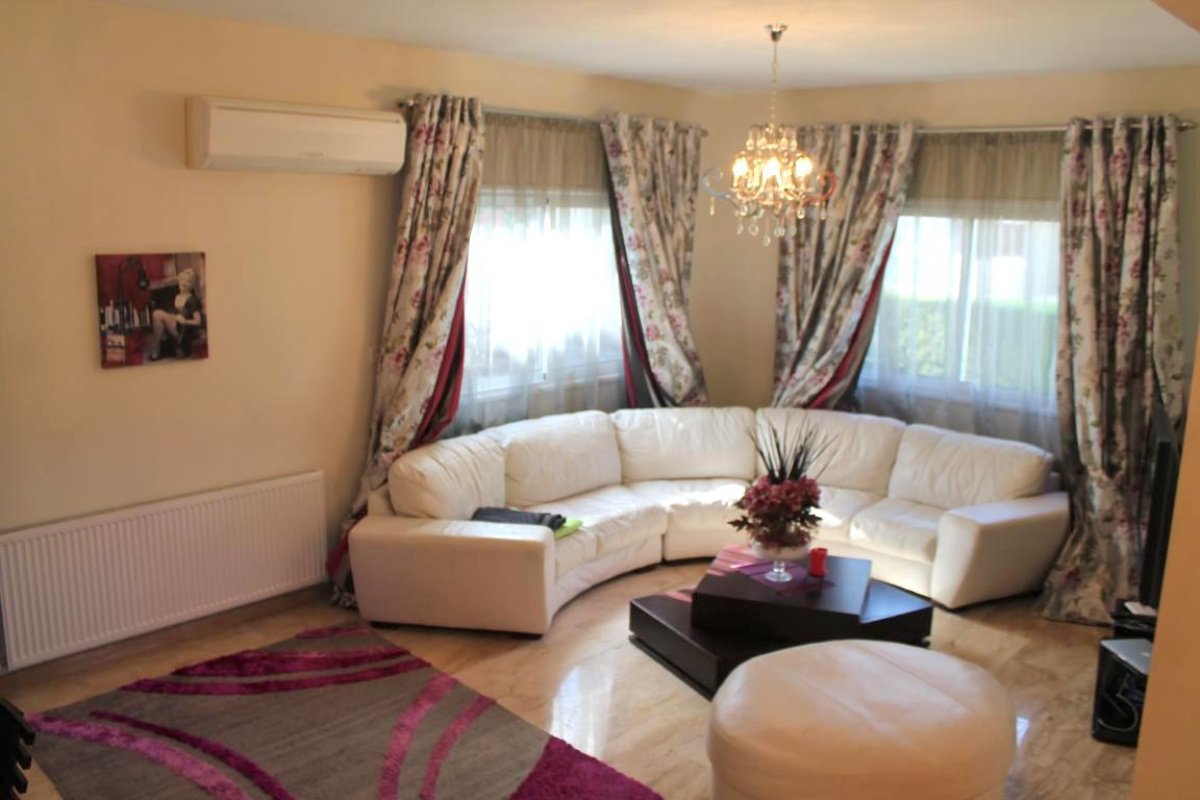 3 bedrooms Villa in Limassol, Cyprus No. 38497