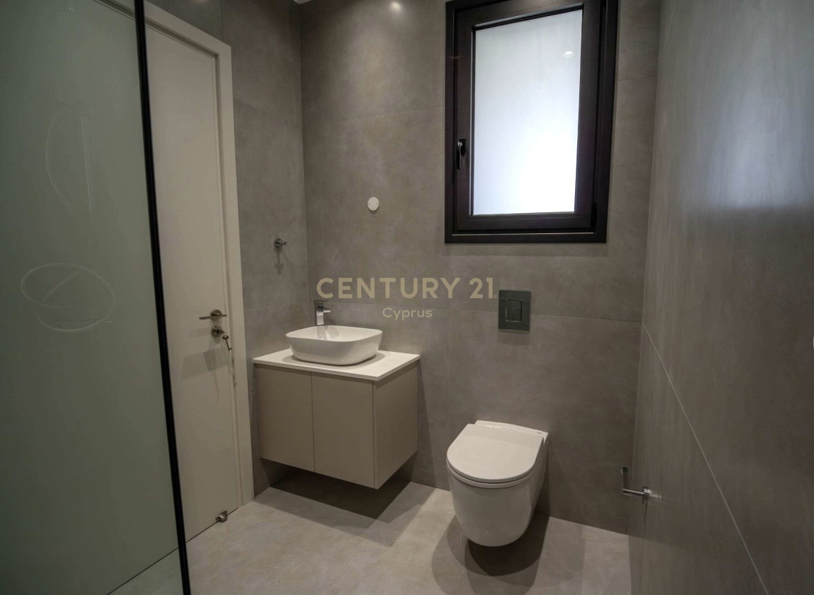 2 dormitorios Apartamento en Larnaca, Larnaka, Chipre No. 53553