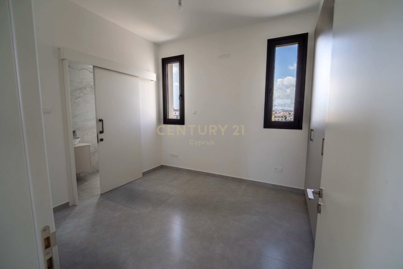2 dormitorios Apartamento en Larnaca, Larnaka, Chipre No. 53552