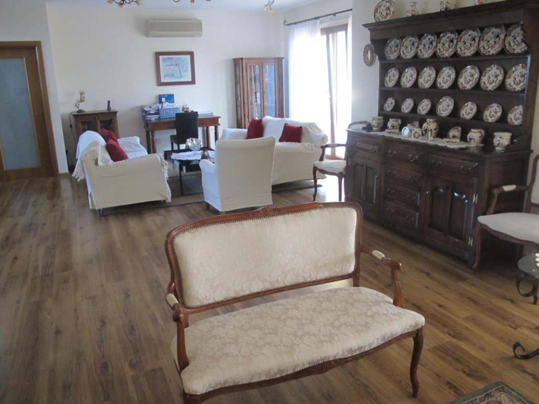 5 bedrooms Villa in Limassol, Cyprus No. 38320