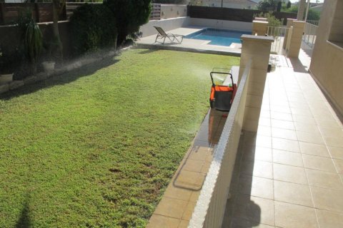 5 bedrooms Villa in Limassol, Cyprus No. 38320
