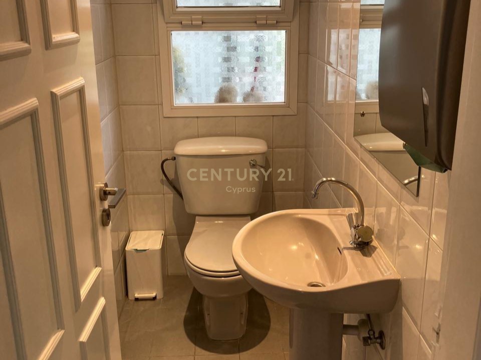 21m2 Oficina en Limassol, Chipre No. 57243