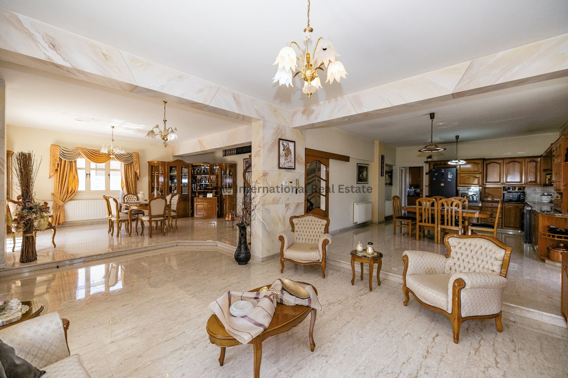 4 bedrooms Villa in Aradippou, Larnaka, Cyprus No. 35296
