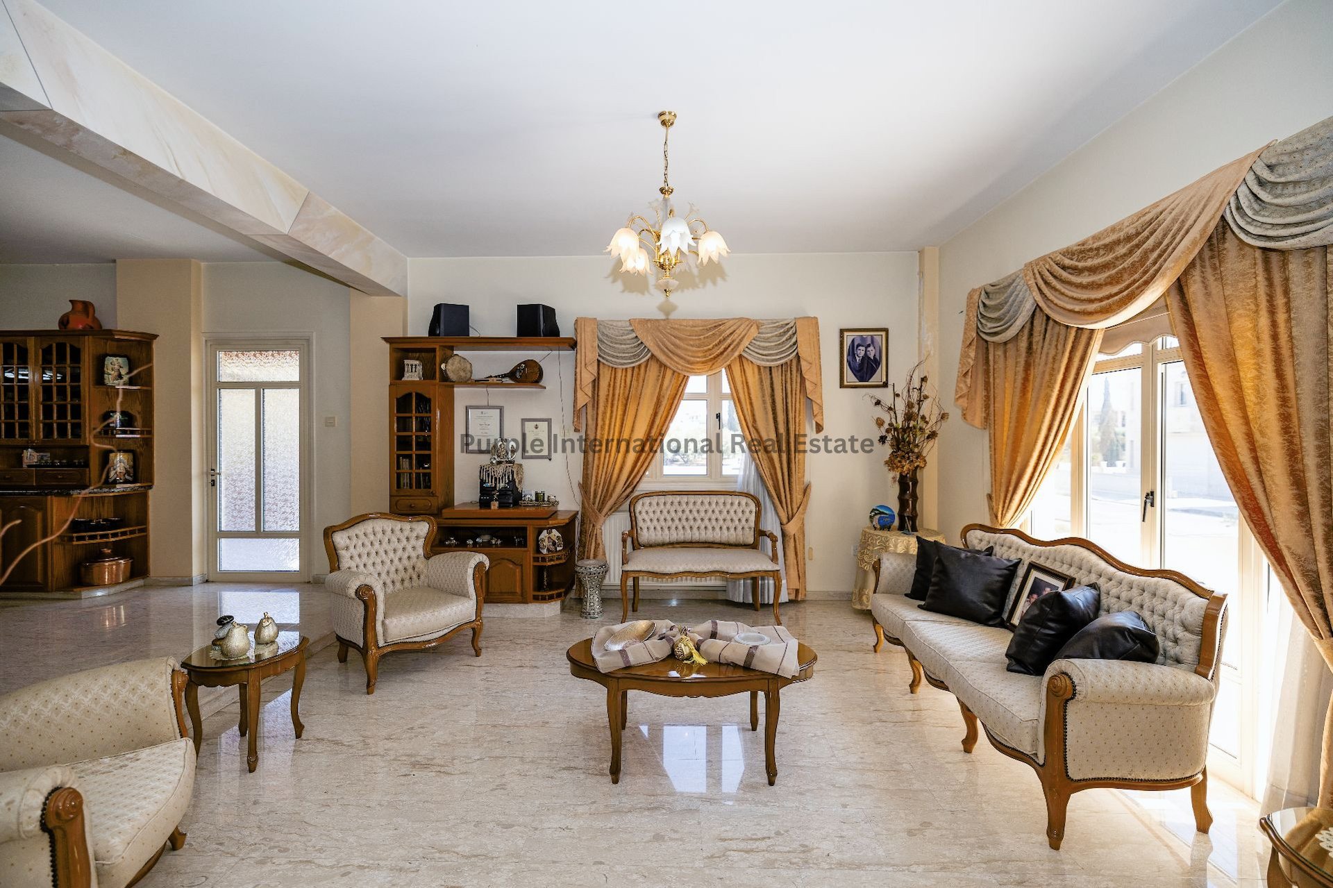 4 bedrooms Villa in Aradippou, Larnaka, Cyprus No. 35296