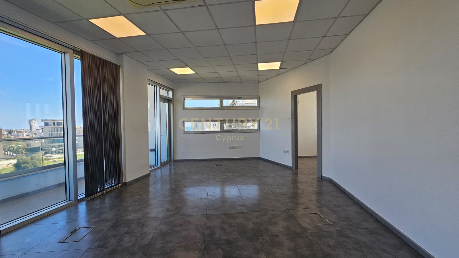 434m2 Bureau à Agios Athanasios, Limassol, Chypre No. 55556