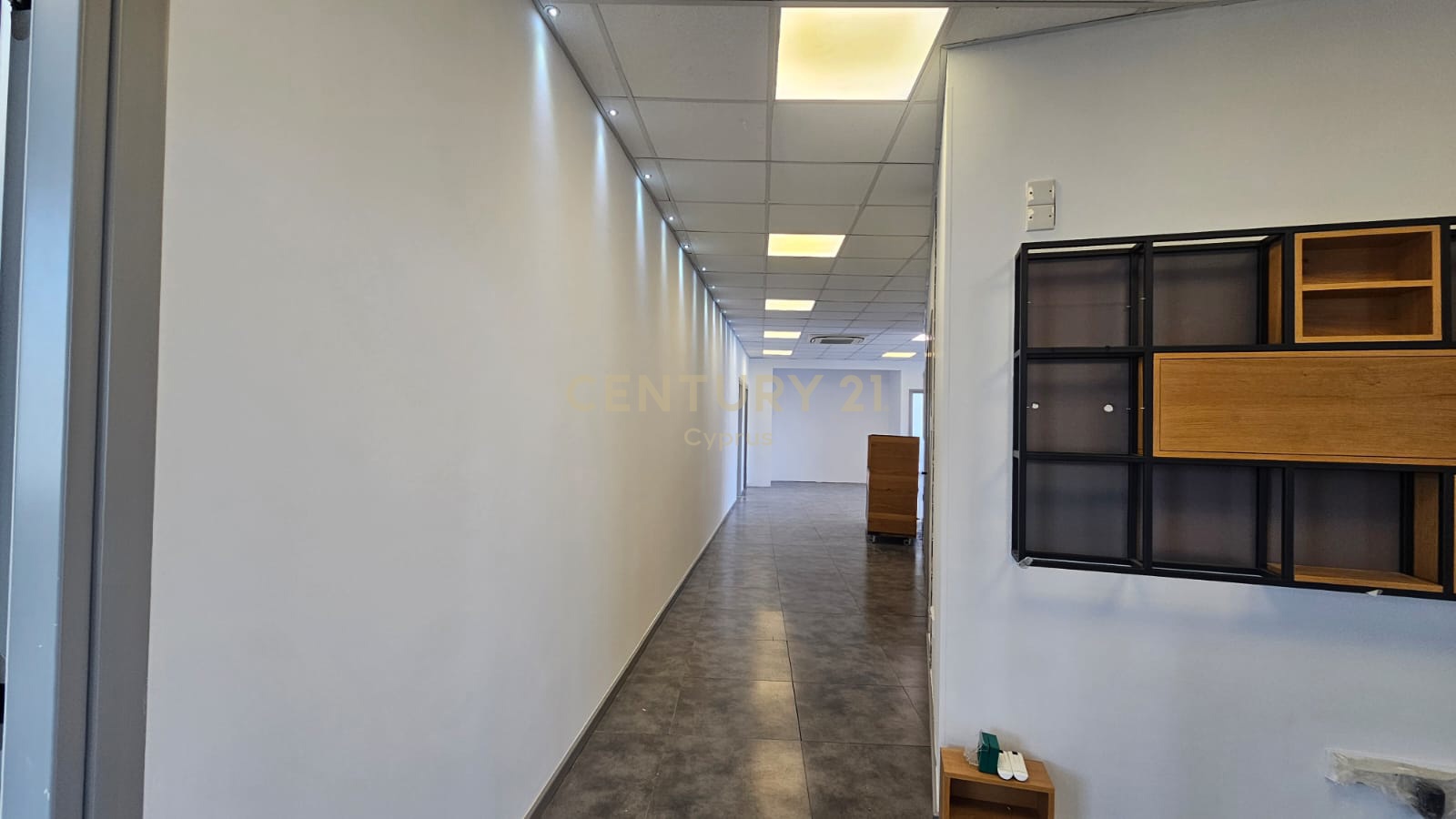 434m2 Bureau à Agios Athanasios, Limassol, Chypre No. 55556