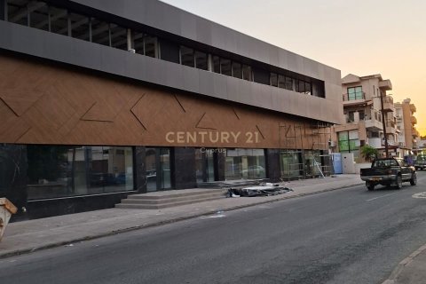 1700m2 Local comercial en Apostolos Andreas, Limassol, Chipre No. 55557