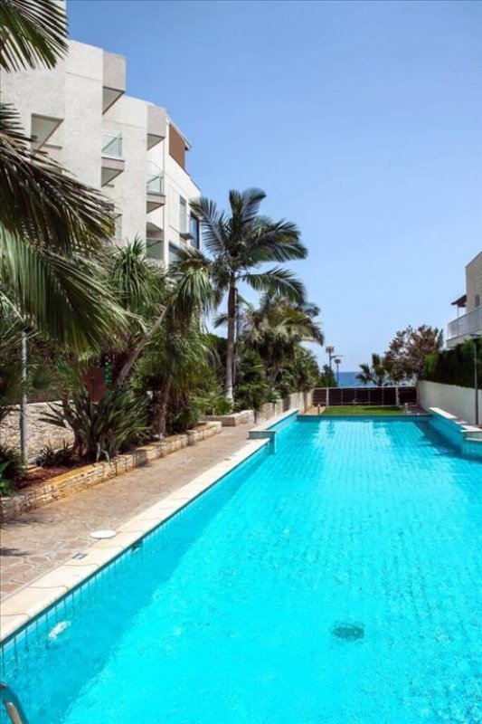 2 bedrooms Apartment in Limassol, Cyprus No. 38371