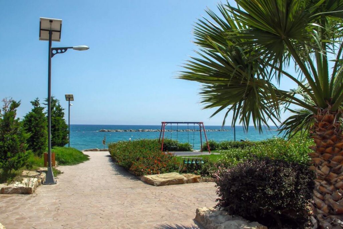 2 bedrooms Apartment in Limassol, Cyprus No. 38371
