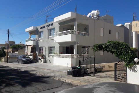 500m2 Commercial property in Paphos, Cyprus No. 38374